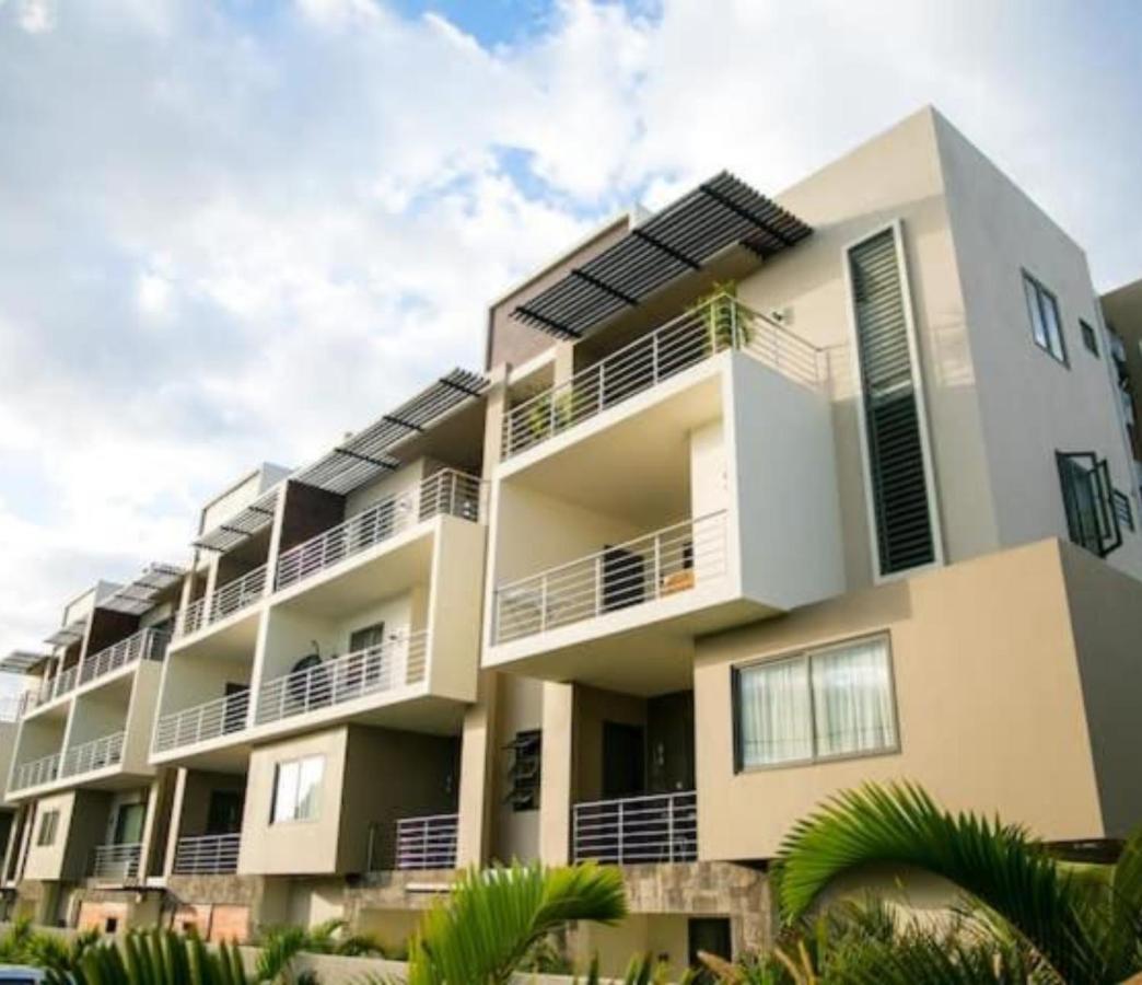 Luxury 2 Bedroom Apartment With Pool - Close To Flic-En-Flac Beach Exterior photo